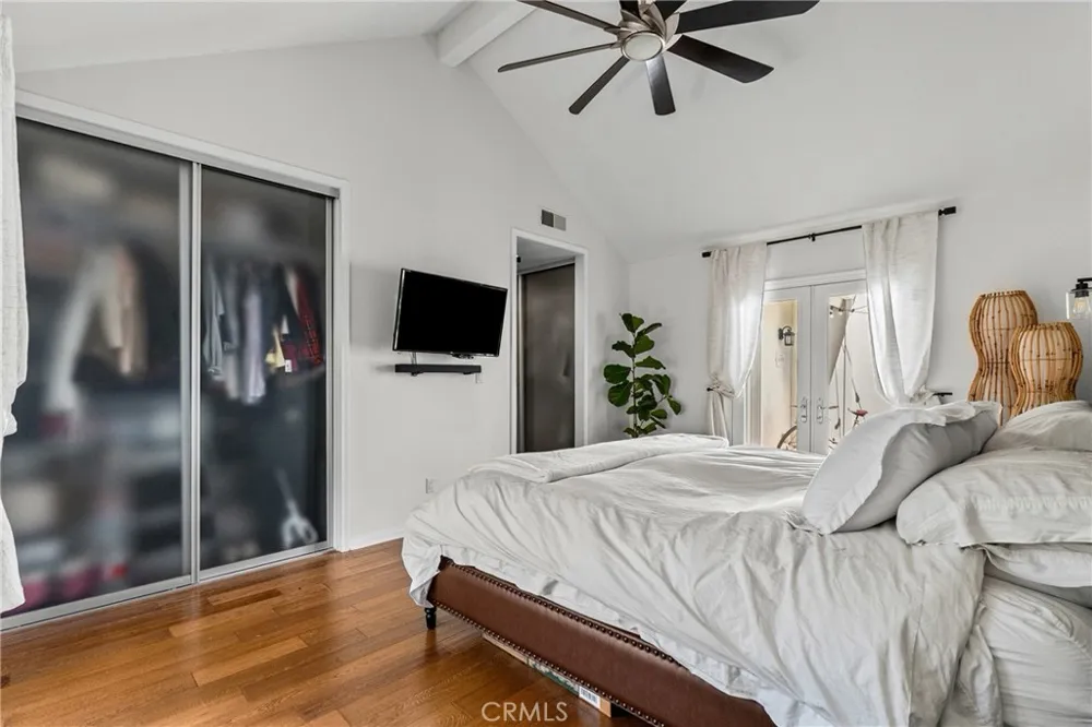 23950 Bar Harbor Court Valencia, CA 91355