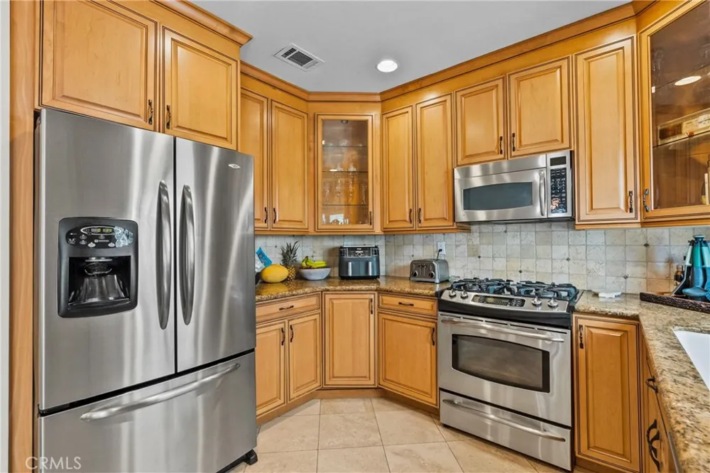 23950 Bar Harbor Court Valencia, CA 91355