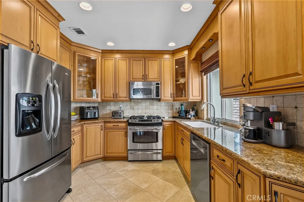 23950 Bar Harbor Court Valencia, CA 91355