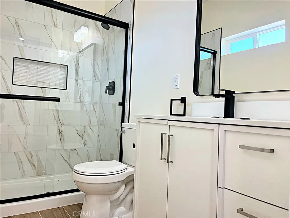 9256 E Avenue R-14 E Littlerock, CA 93543