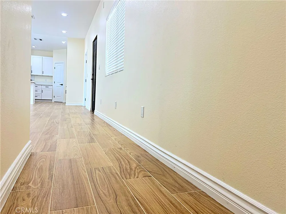 9256 E Avenue R-14 E Littlerock, CA 93543
