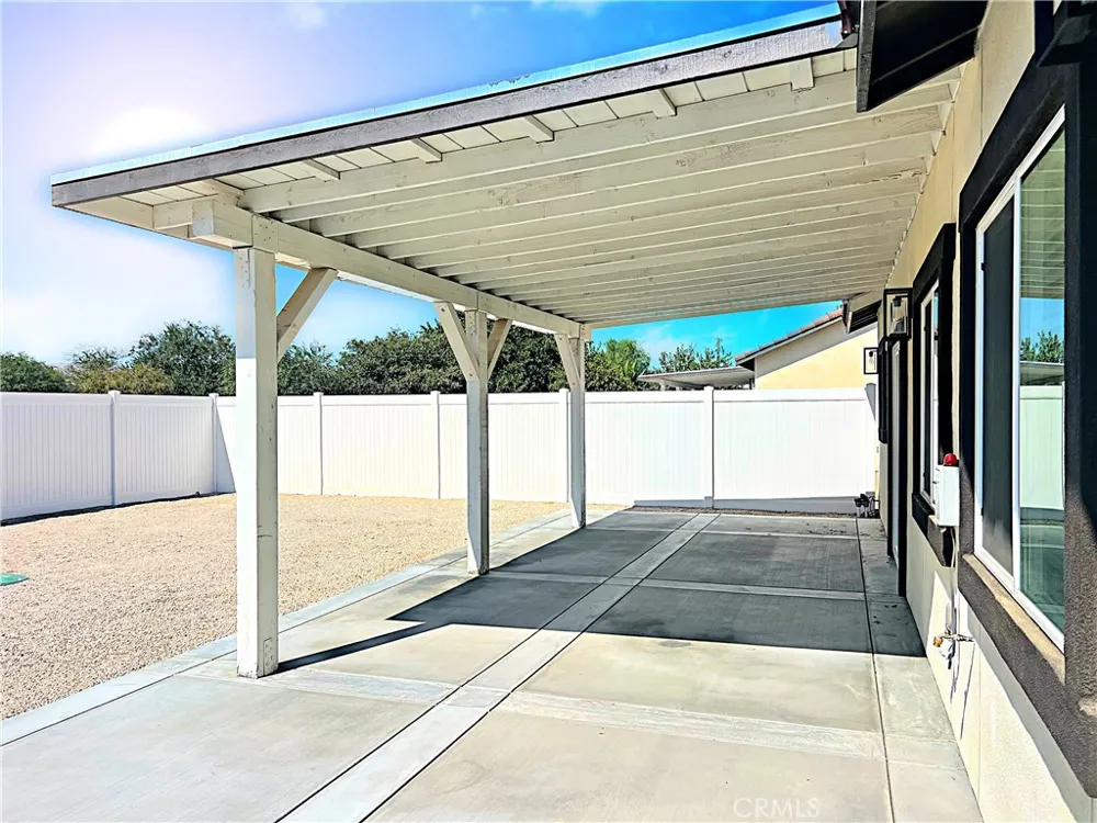 9256 E Avenue R-14 E Littlerock, CA 93543