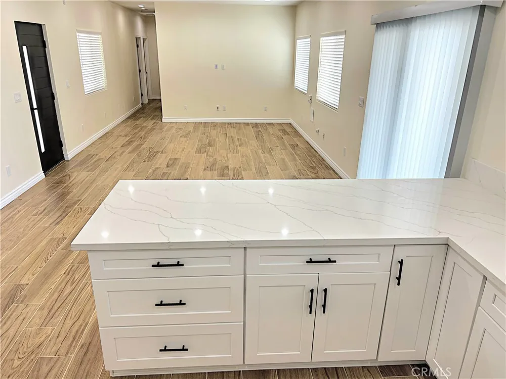 9256 E Avenue R-14 E Littlerock, CA 93543