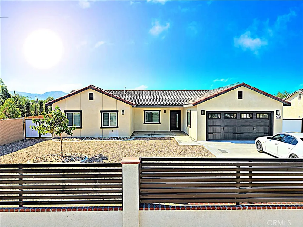 9256 E Avenue R-14 E Littlerock, CA 93543