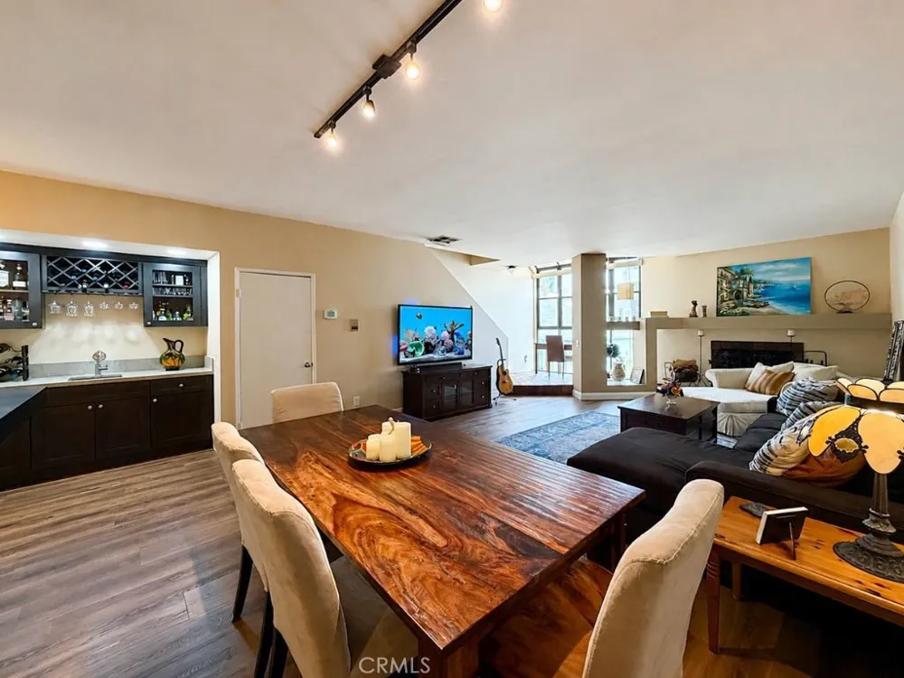 5230 Bellingham #7 Valley Village, CA 91607