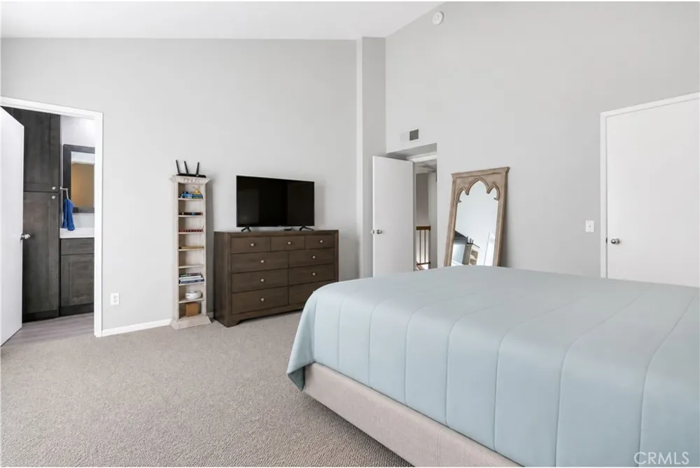 5230 Bellingham #7 Valley Village, CA 91607