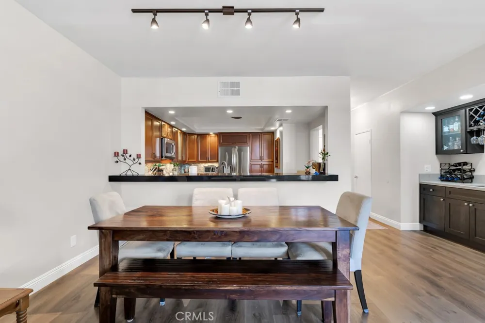 5230 Bellingham #7 Valley Village, CA 91607