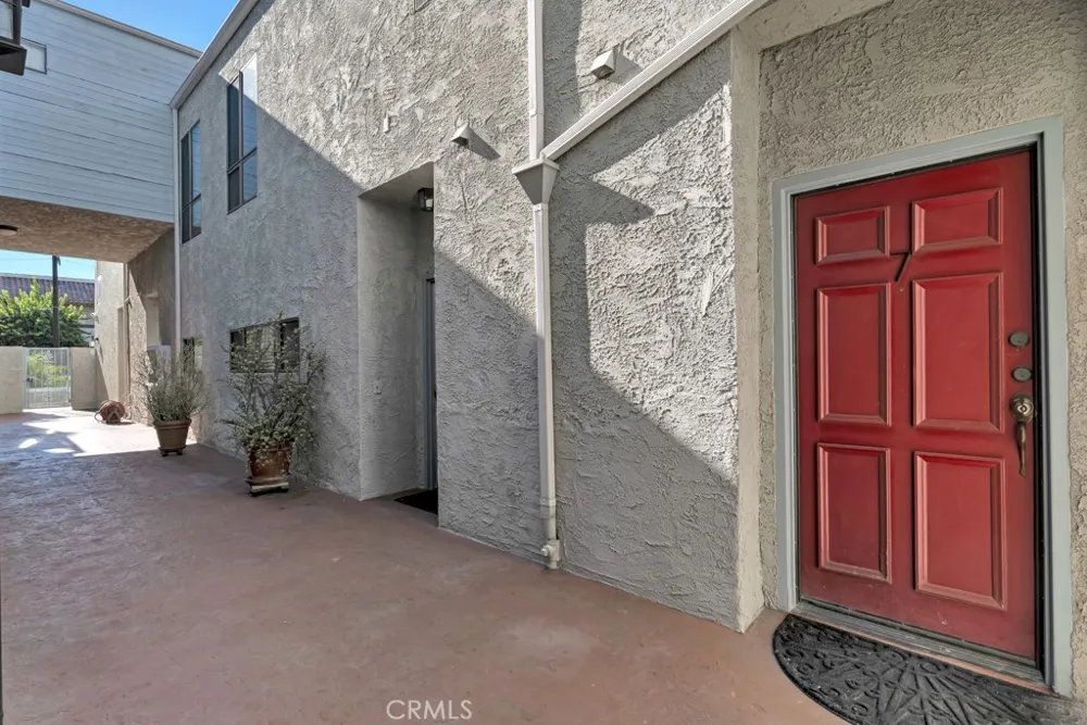 5230 Bellingham #7 Valley Village, CA 91607