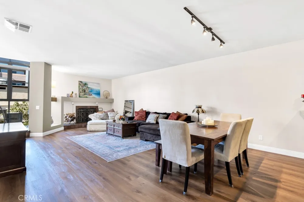 5230 Bellingham #7 Valley Village, CA 91607