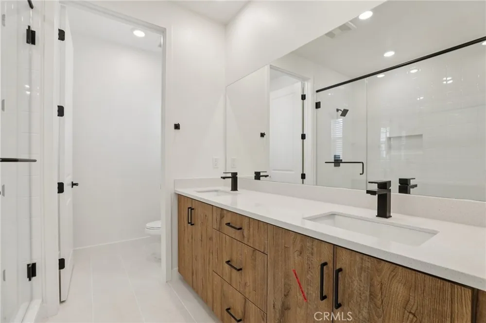 1693 Coral Sea Lane San Pedro, CA 90732