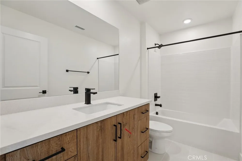 1693 Coral Sea Lane San Pedro, CA 90732
