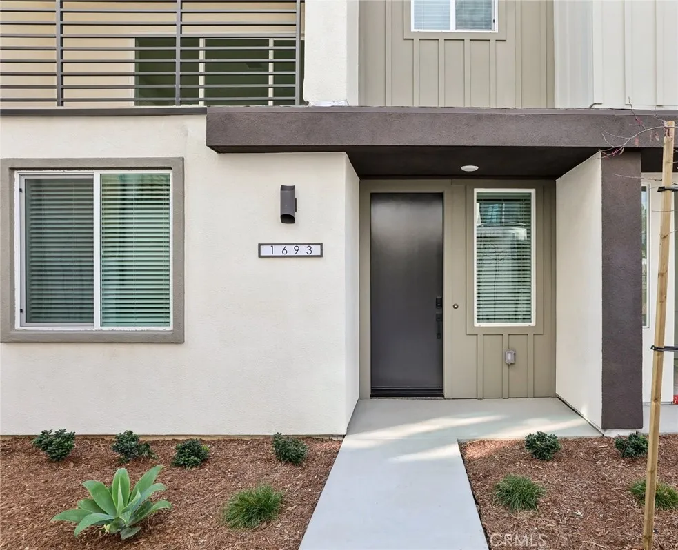 1693 Coral Sea Lane San Pedro, CA 90732