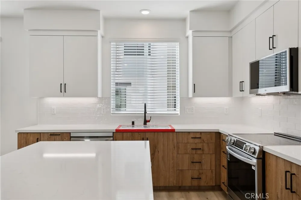 1693 Coral Sea Lane San Pedro, CA 90732