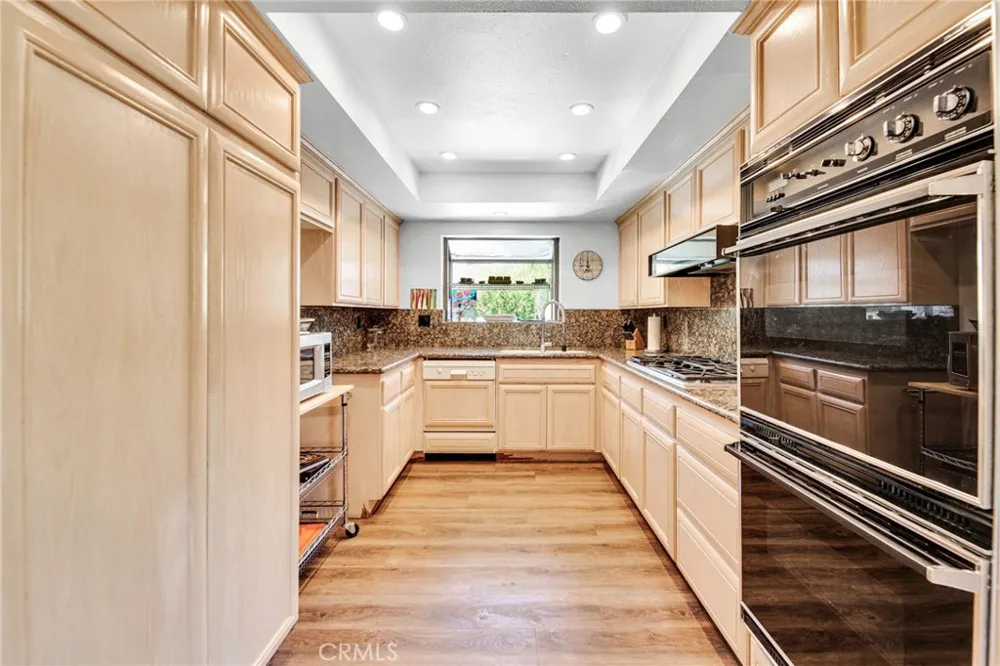 21900 Marylee Street #288 Woodland Hills, CA 91367
