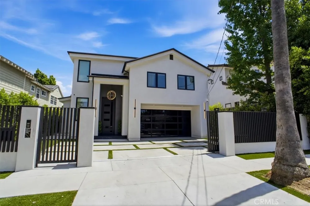 4342 Noble Avenue Sherman Oaks, CA 91403