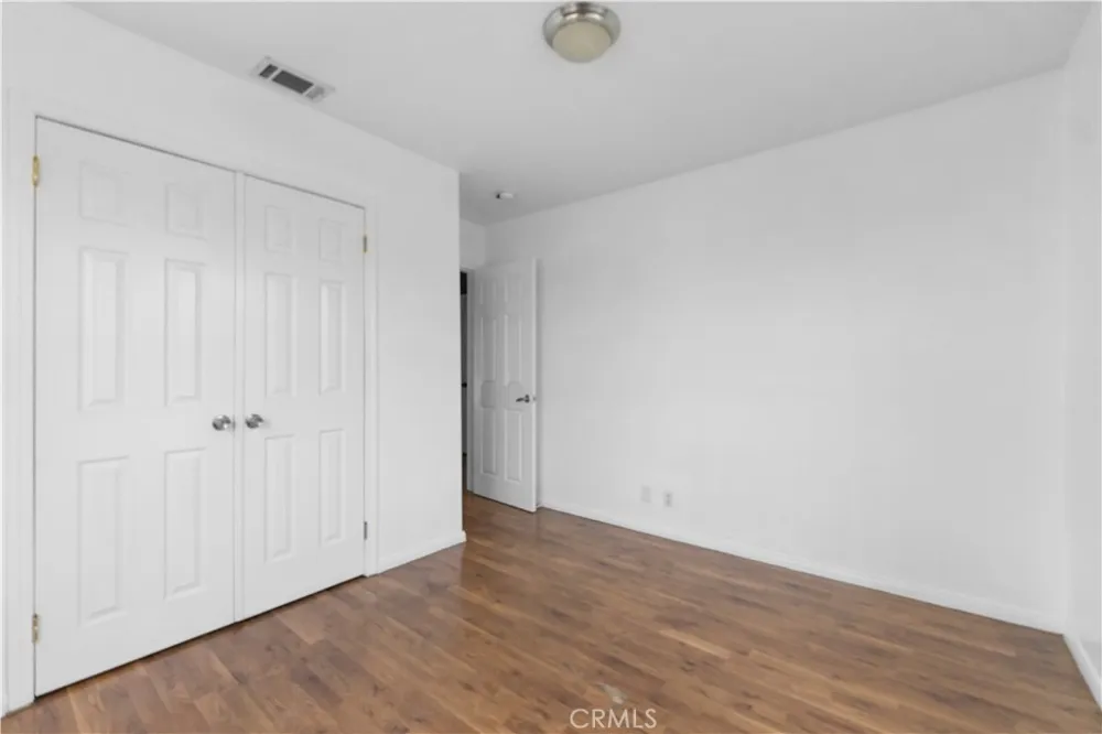 13902 S Zamora Compton, CA 90222
