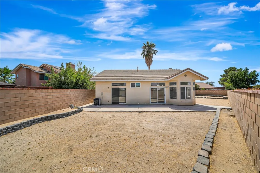 45136 Loma Vista Lancaster, CA 93535