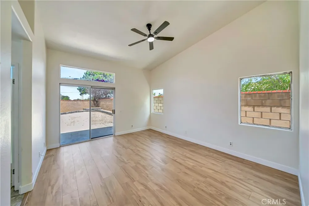 45136 Loma Vista Lancaster, CA 93535