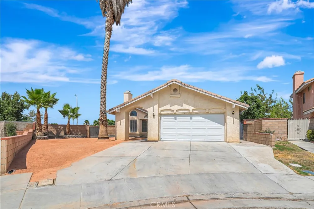 45136 Loma Vista Lancaster, CA 93535