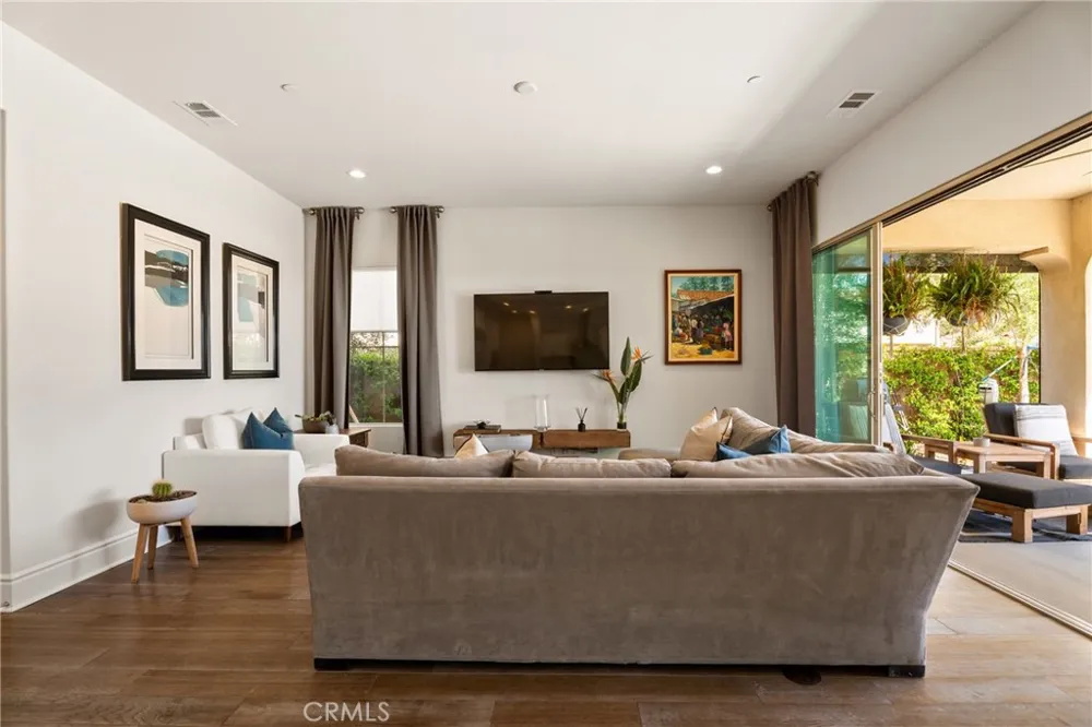 24347 W Stone Bend West Hills, CA 91304