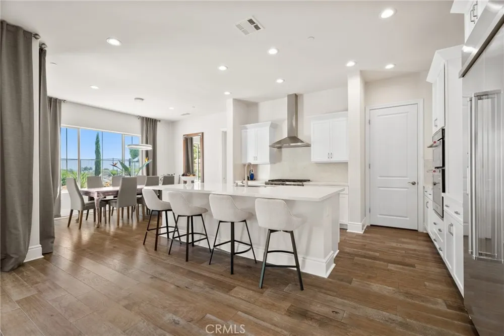 24347 W Stone Bend West Hills, CA 91304