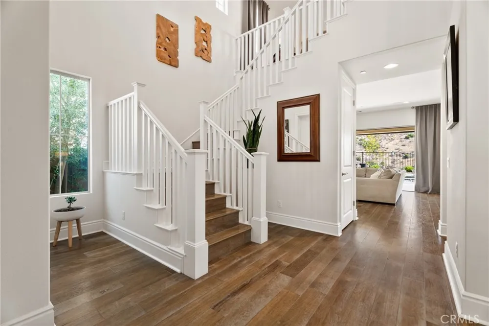 24347 W Stone Bend West Hills, CA 91304