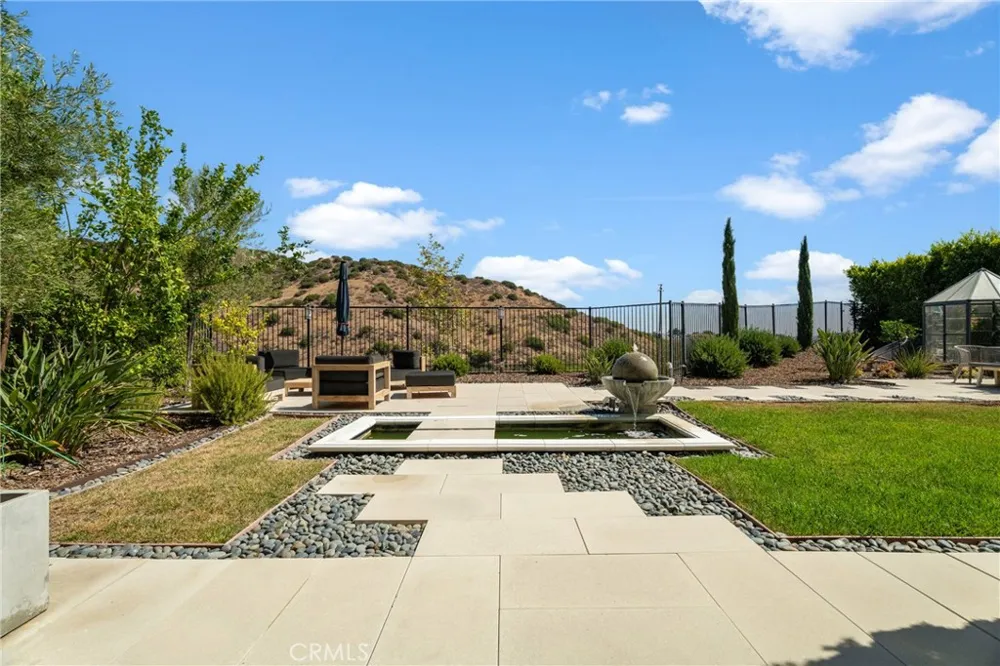 24347 W Stone Bend West Hills, CA 91304