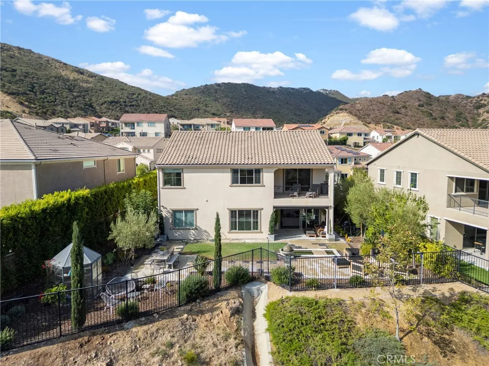 24347 W Stone Bend West Hills, CA 91304