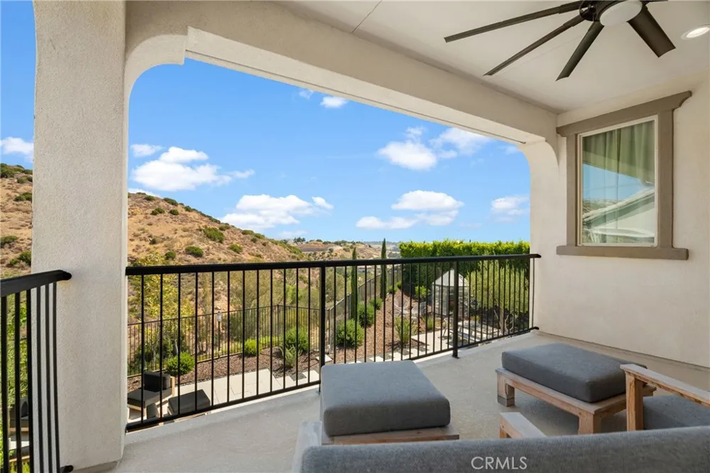 24347 W Stone Bend West Hills, CA 91304