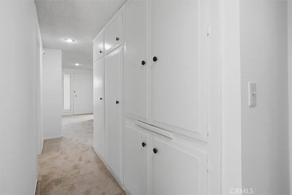 26838 Avenue Of The Oaks #C Newhall, CA 91321