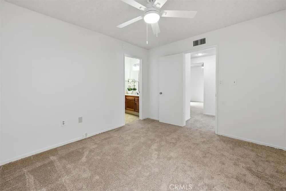 26838 Avenue Of The Oaks #C Newhall, CA 91321