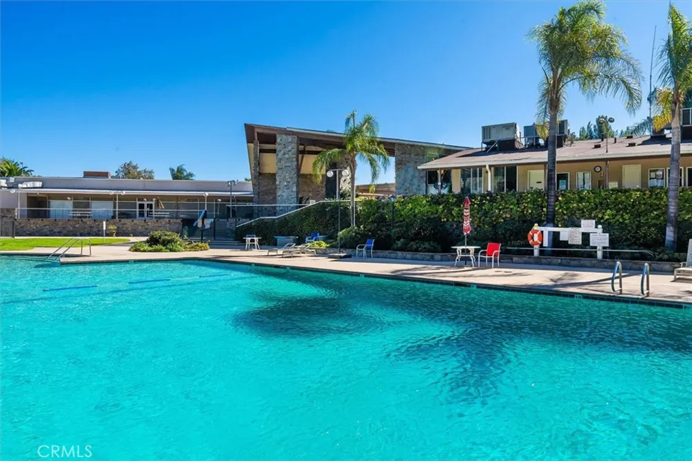 26838 Avenue Of The Oaks #C Newhall, CA 91321