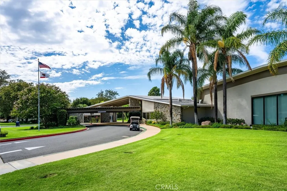 26838 Avenue Of The Oaks #C Newhall, CA 91321
