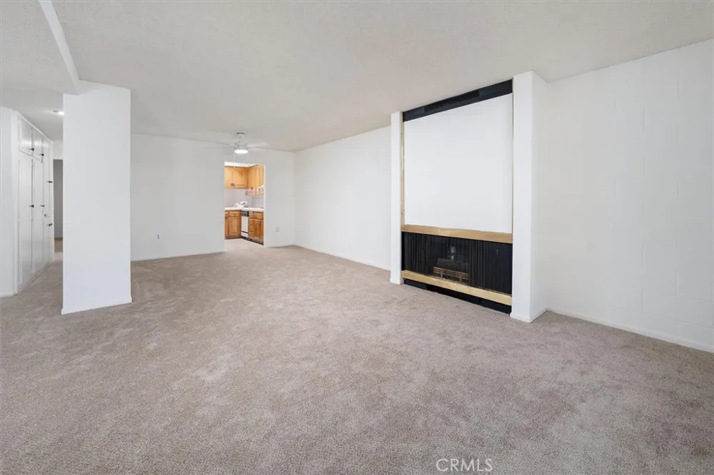 26838 Avenue Of The Oaks #C Newhall, CA 91321