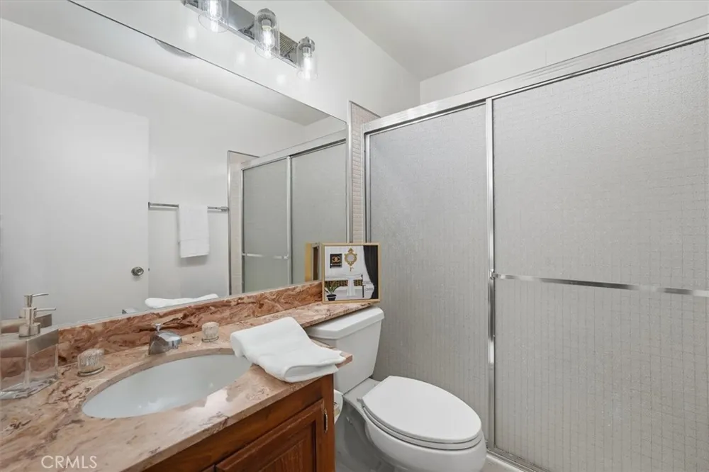 26838 Avenue Of The Oaks #C Newhall, CA 91321
