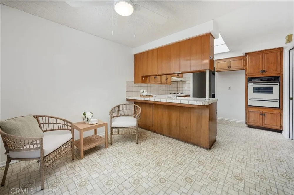 26838 Avenue Of The Oaks #C Newhall, CA 91321
