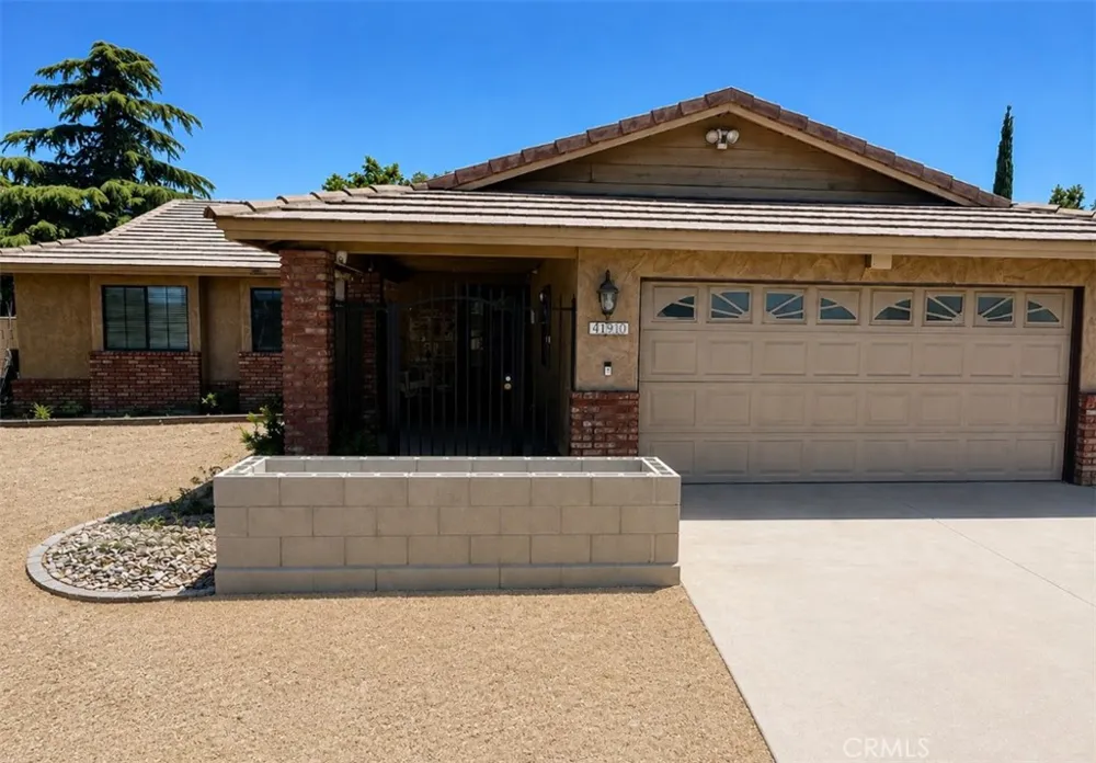41910 60th W Quartz Hill, CA 93536