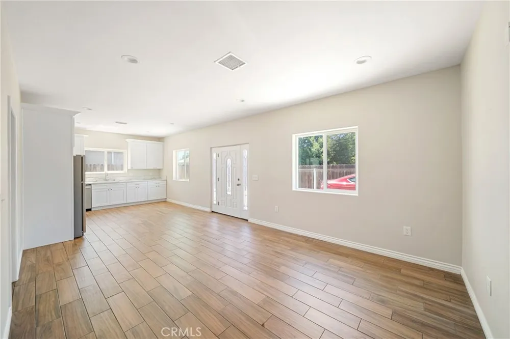 1421 Bonita La Verne, CA 91750