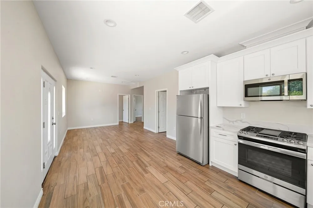 1421 Bonita La Verne, CA 91750
