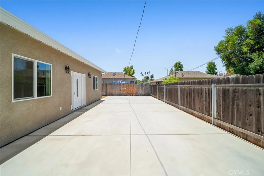 1421 Bonita La Verne, CA 91750