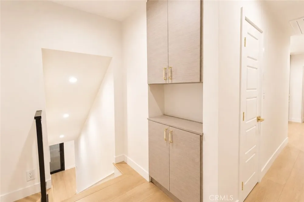 507 Bethany Burbank, CA 91504