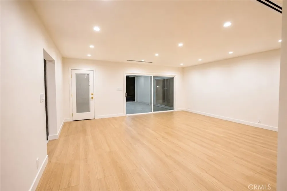 507 Bethany Burbank, CA 91504
