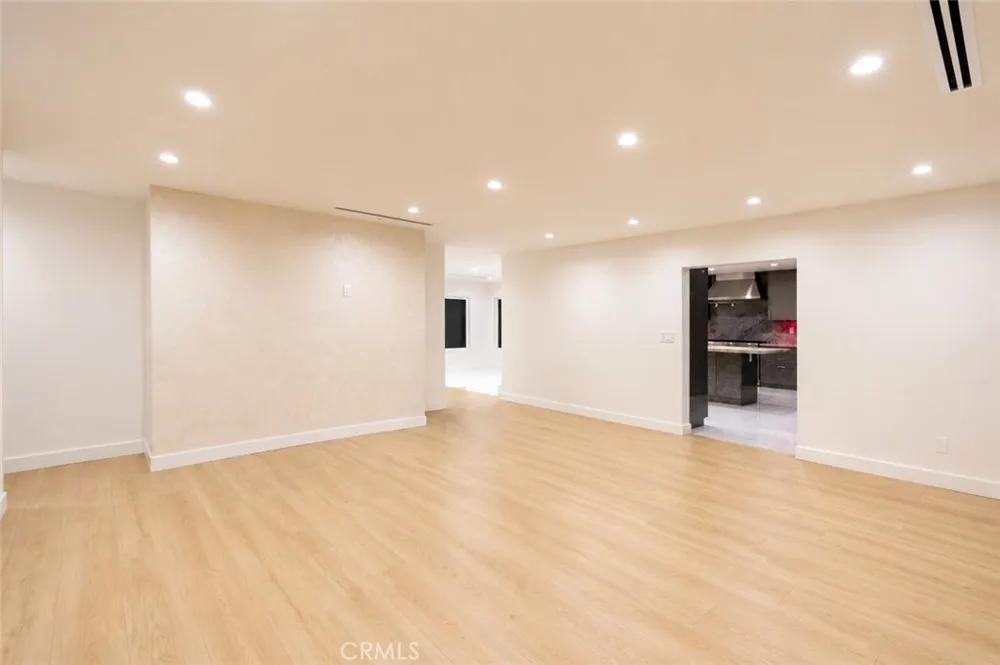 507 Bethany Burbank, CA 91504
