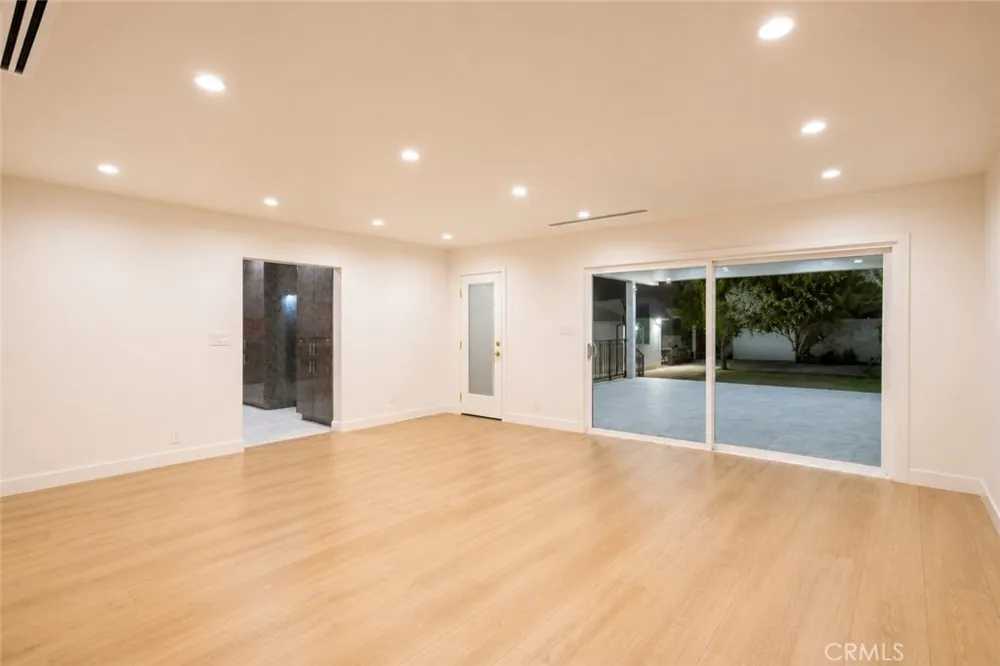 507 Bethany Burbank, CA 91504