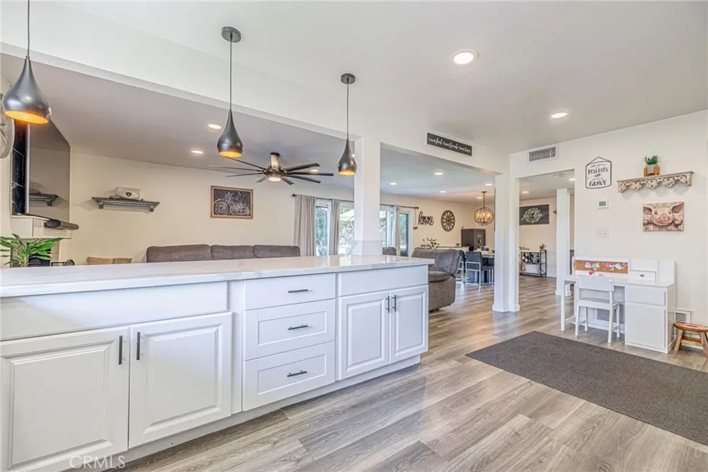2575 Victoria Simi Valley, CA 93065