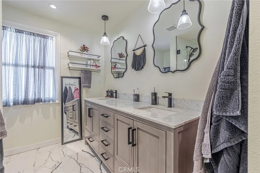2575 Victoria Simi Valley, CA 93065