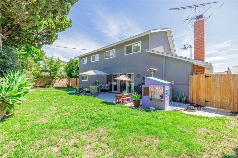 2575 Victoria Simi Valley, CA 93065