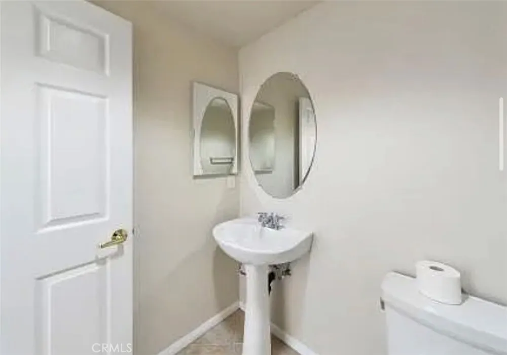 5200 Premiere Hills Circle #244 Woodland Hills, CA 91364