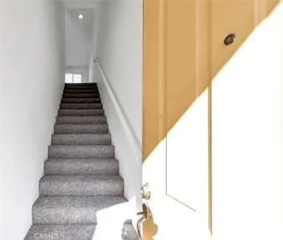 5200 Premiere Hills Circle #244 Woodland Hills, CA 91364