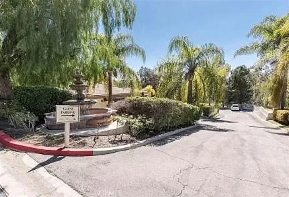 5200 Premiere Hills Circle #244 Woodland Hills, CA 91364